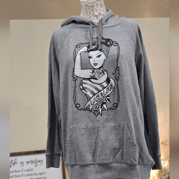 Torrid Strong Live Love Sweat Shirt Hoodie Sz 2 - Picture 2 of 11